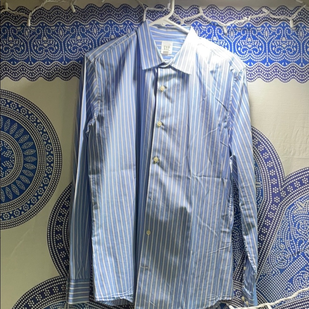 New Gap dress shirt